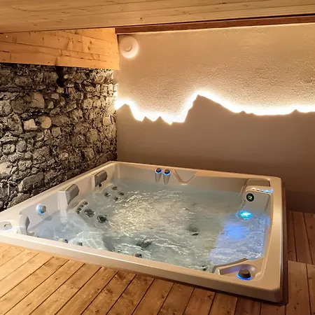 Chez Leon Jacuzzi Et Sauna *