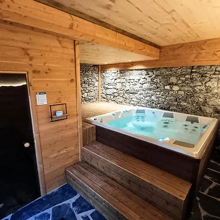 Chez Leon Jacuzzi Et Sauna Samoëns