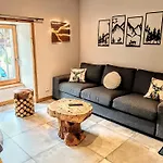 Chez Leon Jacuzzi Et Sauna Apartment *