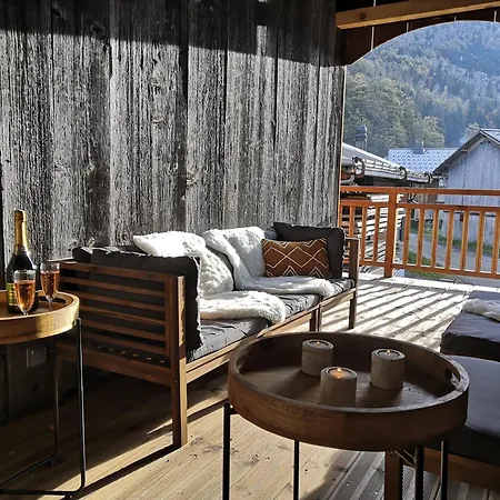 Chez Leon, Jacuzzi Et Sauna Des Le 1er Septembre 2025 Samoens