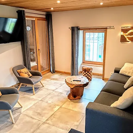 Chez Leon, Jacuzzi Et Sauna Des Le 1er Septembre 2025